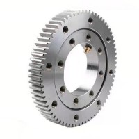 Crossed roller slewing bearing with external gear